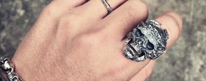 bague tête de mort