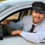 Faire confiance à un guide local, l’allié des vacances sans stress